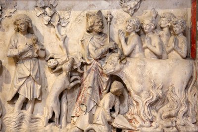 Basilica of St, Denis, Low relief, Depiction of a crowd praying when the king went past, Saint-Denis, France بواسطة غير معروف