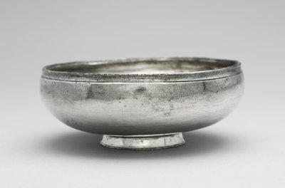 وعاء ، 350-450 بواسطة غير معروف