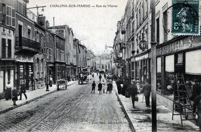 Champagne-Ardenne ، Marne (51) ، Chalons sur Marne (Chalons-sur-Marne): إطلالة على شارع de la Marne (تسمى المدينة الآن Chalons en Champagne (Chalons en Champagne) - بطاقة بريدية أواخر القرن التاسع عشر وبداية القرن العشرين بواسطة فنان غير معروف