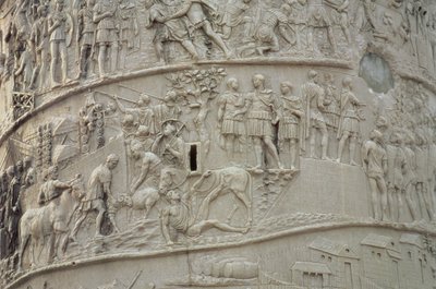 الحياة اليومية في معسكر روماني ، من عمود تراجان ، القرن الثاني الميلادي (حجر منحوت) (تفاصيل) بواسطة غير معروف