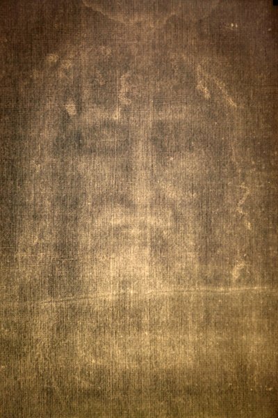 تفاصيل كفن تورين (القديس سواير) في كنيسة Chiesa della SS Annunziata ، تورين ، إيطاليا بواسطة غير معروف