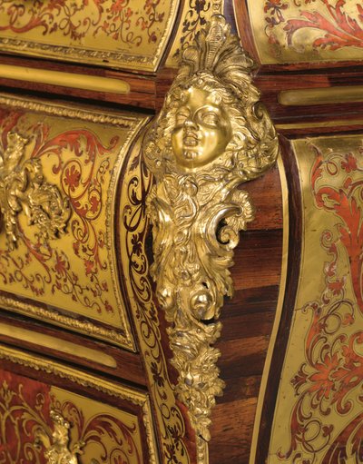 تفاصيل خزانة ذات أدراج مطعمة من Regence Boulle ، القرنين الثامن عشر والتاسع عشر بواسطة غير معروف