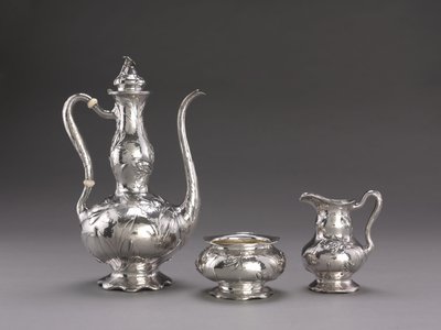 خدمة القهوة المطروقة: وعاء القهوة ، c.1900-1910 بواسطة غير معروف