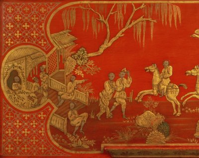 خزانة مكتب الملكة آن اليابانية ، تظهر تفاصيل غطاء المكتب مع شخصيات بالذهب والأسود على القرمزي ، ربما بواسطة جون بيلشير من كنيسة القديس بولس ، أوائل القرن الثامن عشر بواسطة غير معروف