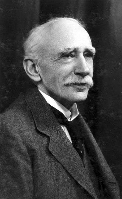 Sir John Ambrose Fleming, English physicist and electrical engineer بواسطة غير معروف