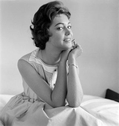الممثلة إنجي شونر في البندقية - 1958 بواسطة غير معروف
