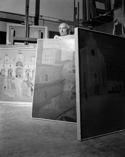 الرسام غيدو كادورين في البندقية - 1952 بواسطة غير معروف