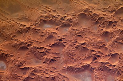 The Issaouane Erg in Algeria from space, January 2005 بواسطة غير معروف