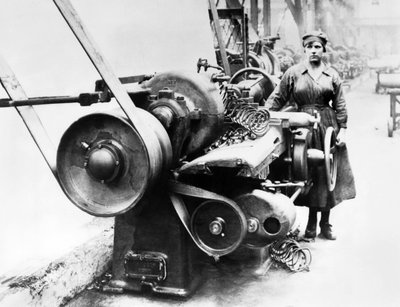 المملكة المتحدة: آلة في أعمال هندسة دبليو أسكويث. هاليفاكس ، 1914 بواسطة غير معروف