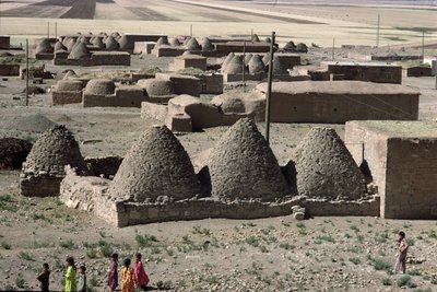 قرية أكواخ خلية النحل (الصورة) بواسطة غير معروف
