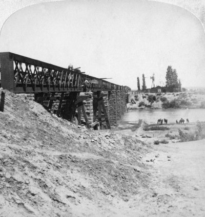 جسر فوق نهر مودر ، جنوب أفريقيا ، 21 فبراير 1900. بواسطة أندروود أند أندروود