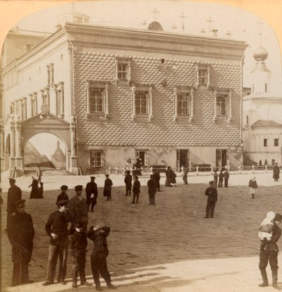درج أحمر مشهور وقصر قديم ، موسكو ، روسيا ، 1900. بواسطة أندروود أند أندروود