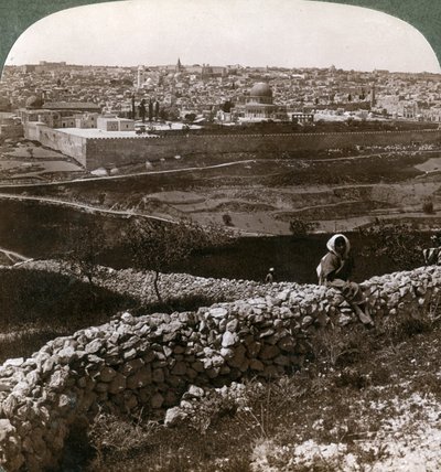 القدس ، كما تُرى من الجنوب الشرقي ، تُظهر موقع المعبد ، فلسطين ، القرن العشرين. بواسطة أندروود أند أندروود