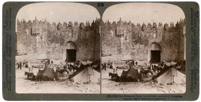 بوابة دمشق ، المدخل الشمالي للقدس ، فلسطين ، 1896. بواسطة أندروود أند أندروود
