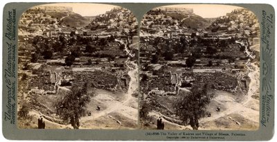 وادي كدرون وقرية سلوام ، خارج سور القدس ، فلسطين ، 1896. بواسطة أندروود أند أندروود