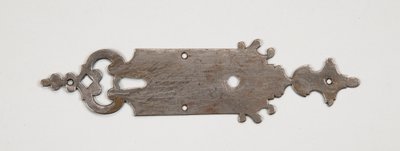 Keyhole Escutcheon بواسطة صانع مجهول