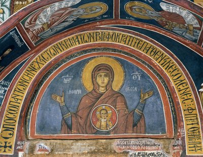Phorbiotissa Panagia ، سيدة المسيح في ميدالية ، لوحة جدارية (1332-1333) ، الكنيسة البيزنطية لسيدة أسينو (القرن الثاني عشر) (قائمة اليونسكو للتراث العالمي ، 2001) ، جبال ترودوس ، قبرص بواسطة فنان غير معروف