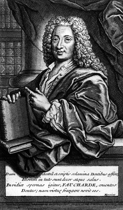 بيير فوشارد (1678-1761) جراح وطبيب أسنان فرنسي. بواسطة فنان غير معروف