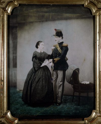 صورة ملونة لضابط وزوجته يرجع تاريخها إلى عام 1850. بواسطة مصور غير معروف