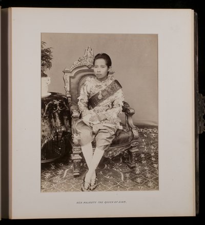 صورة في ألبوم الصور بواسطة مصور غير معروف