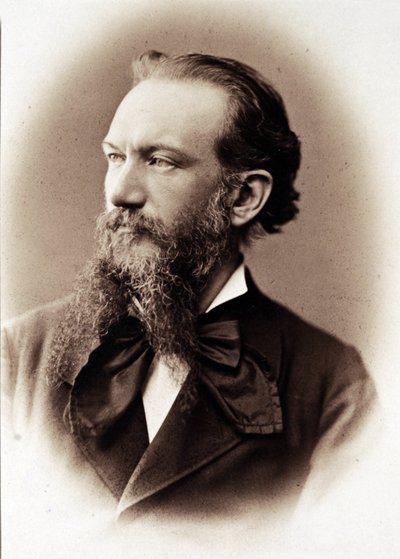 صورة لكاميلو بويتو ، كاتب ومهندس إيطالي (1836-1914). بواسطة مصور غير معروف
