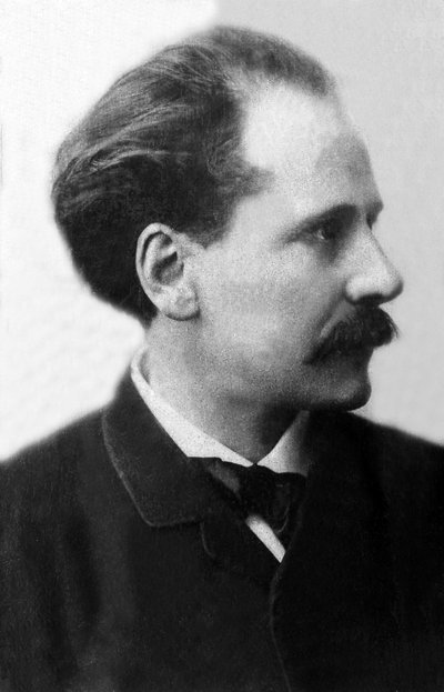 Portrait of Jules Massenet (1842-1912), French composer. بواسطة مصور غير معروف
