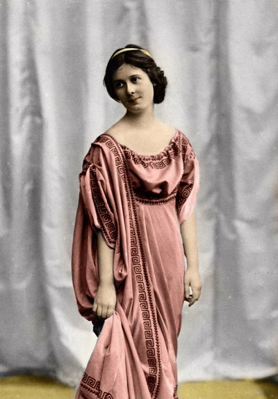 صورة للراقصة إيزادورا دنكان (1877-1927) (صورة للراقصة إيزادورا دنكان) صورة لبداية القرن العشرين مجموعة خاصة بواسطة مصور غير معروف