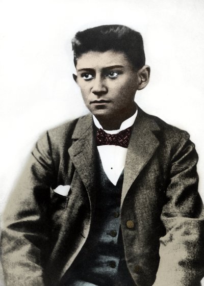صورة للشاب فرانز كافكا حوالي عام 1899 بواسطة مصور غير معروف