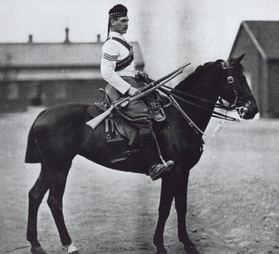 Sergeant of the 92nd Gordon Highlanders, equipped as a mounted infantryman بواسطة مصور غير معروف