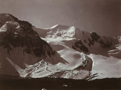  بواسطة مصور غير معروف
