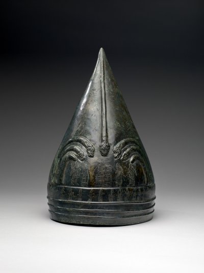 خوذة ، 850-700 قبل الميلاد (برونزي) بواسطة Urartian