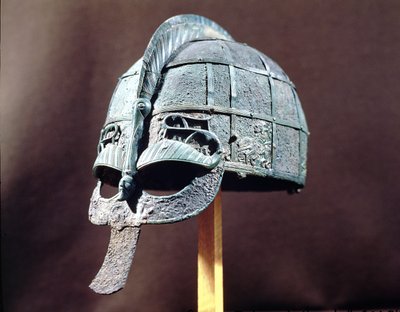 خوذة من كنز فيندل ، أوبلاند ، c.600 م (معدن) بواسطة فترة Vendel