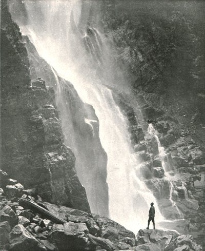 شلال في منطقة التل ، دهرا دون ، الهند ، 1895. بواسطة W and S Ltd