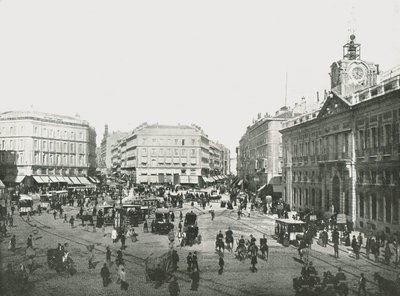 ال بويرتا ديل سول ، مدريد ، إسبانيا ، 1895. بواسطة W and S Ltd