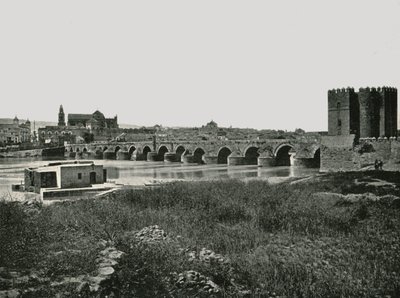 الجسر الروماني ، قرطبة ، إسبانيا ، 1895. بواسطة W and S Ltd