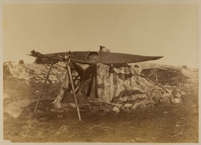 Esquimaux Toupek أو Skin Tent ، اللوحة 121 من Bradford "s" The Arctic Regions "، 1873 بواسطة وليام برادفورد