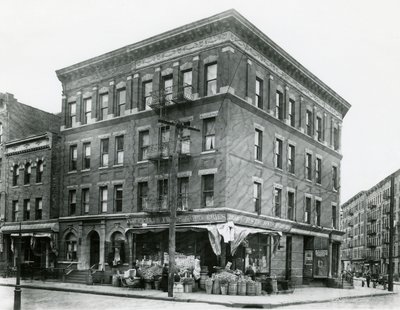 767 East 152nd Street ، 7 ديسمبر 1915 بواسطة وليام ديفيس هاسلر