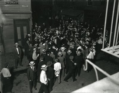اللجنة الإنجيلية في شارع بيل ، 6 أغسطس 1916 بواسطة وليام ديفيس هاسلر