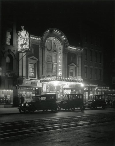 المسرح المثالي ، 693 Eighth Avenue ، في شارع 49 ، c.1916-17 بواسطة وليام ديفيس هاسلر