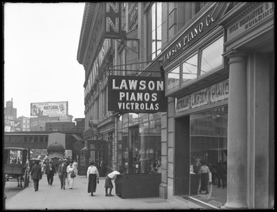 علامة لوسون بيانوس ، 372 E. 149th Street ، مدينة نيويورك ، 2 أغسطس 1916 بواسطة وليام ديفيس هاسلر