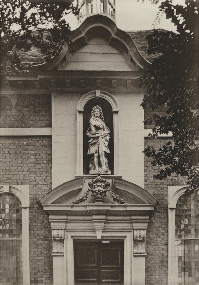المدخل ، Berkeley Almshouses ، Worcester (b / w photo) بواسطة وليام جالسوورثي ديفي