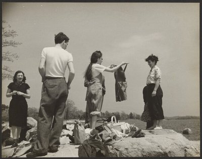 [نزهة صفية] بواسطة ياسو كونيوشي