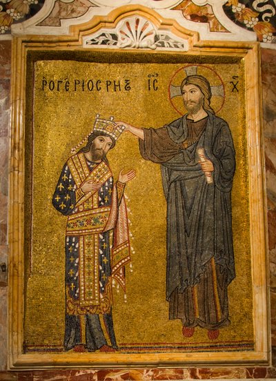 Chiesa di Santa Maria dell 'Ammiraglio ، فسيفساء داخلية للملك روجر الثاني يستلم تاج صقلية من المسيح ، بيازا بيليني ، باليرمو ، صقلية ، إيطاليا (صورة) بواسطة . .