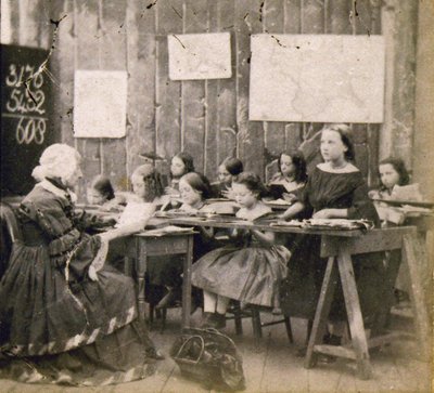 Maths lesson, c.1890 (photo) بواسطة فريدريك (المرتبط ب) بارنارد