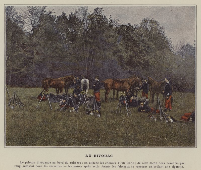 في Bivouac (صورة ملونة) بواسطة (بعد) مصور فرنسي