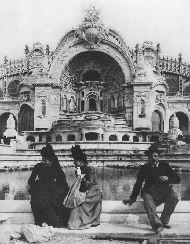Le Chateau D'Eau (b / w photo) بواسطة (بعد) مصور فرنسي