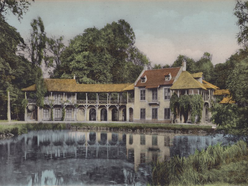 Le Hameau ، Maison de la Reine ، The Hamlet ، The Queen's House (صورة ملونة) بواسطة (بعد) مصور فرنسي