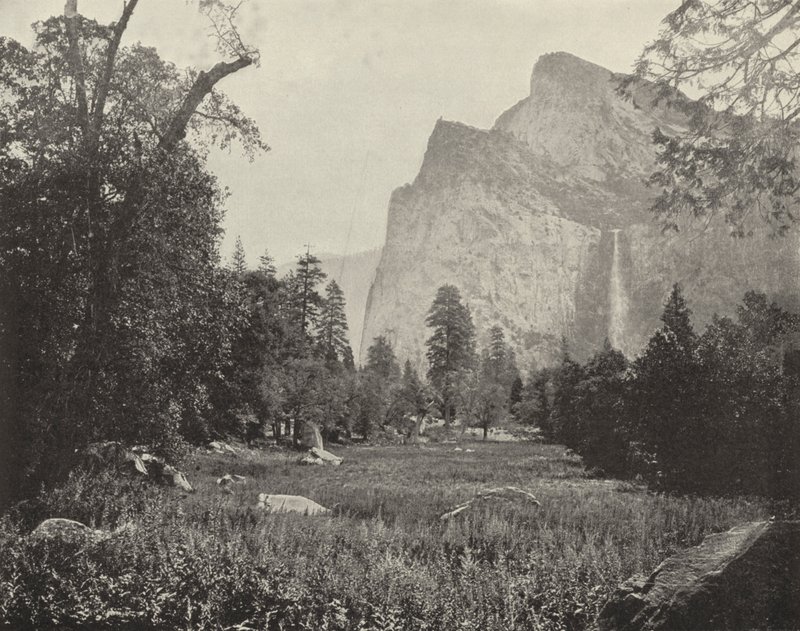 Bridal Veil Falls, Yosemite Valley, California (b/w photo) بواسطة المصور الأمريكي (بعد)