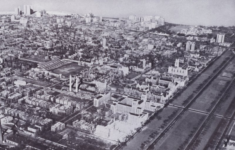 شيكاغو: جامعة شيكاغو ، من الجو (صورة بالأبيض والأسود) بواسطة المصور الأمريكي (بعد)
