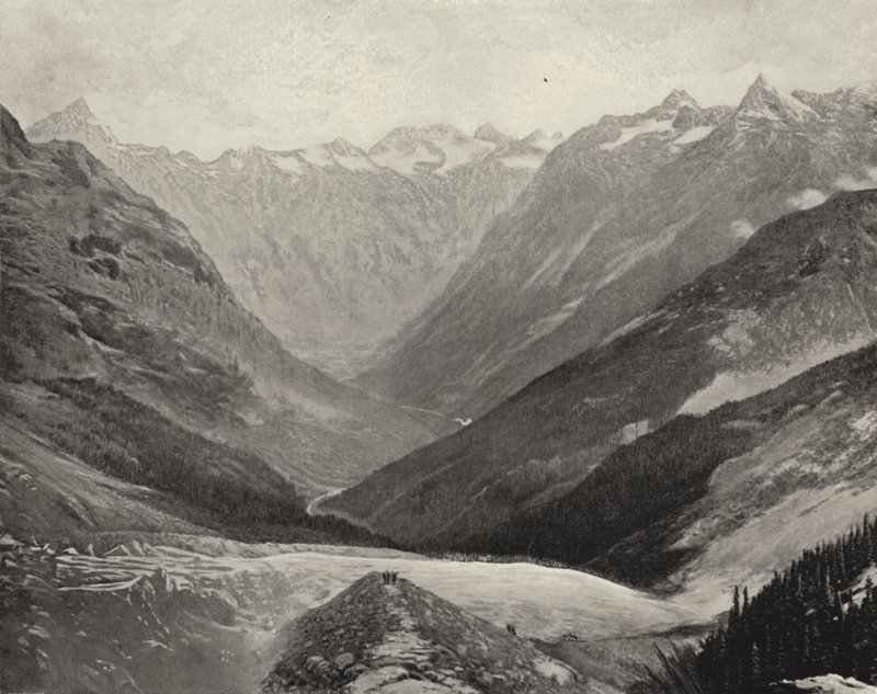 في قلب Selkirks (b / w photo) بواسطة المصور الأمريكي (بعد)